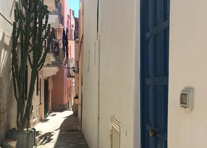 Il Castello فندق مبيت وإفطار ليباري